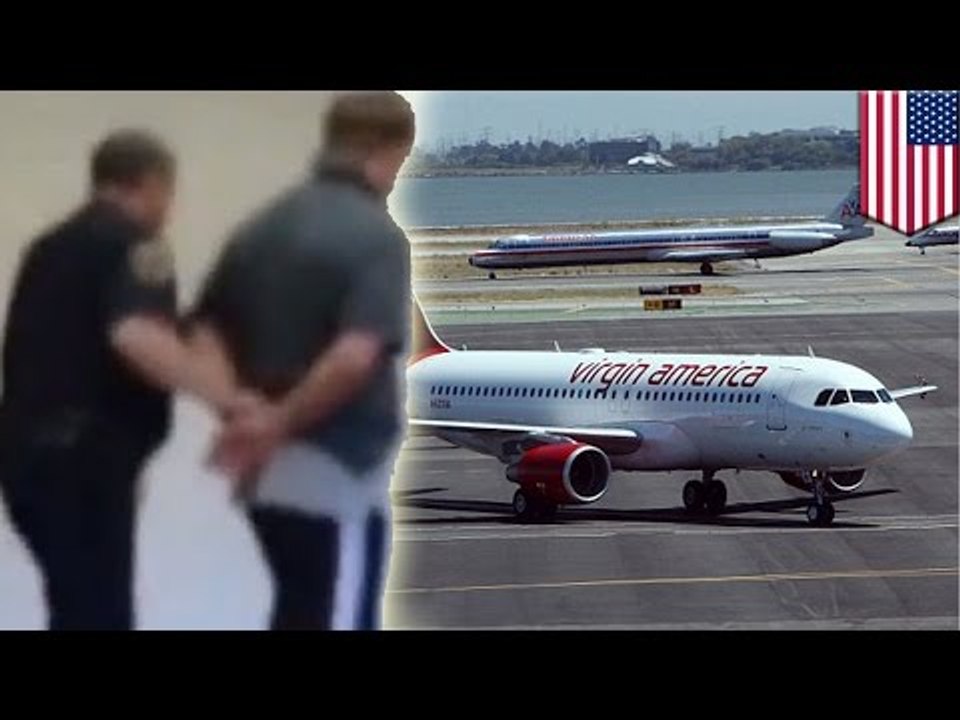 Avión debe aterrizar de emergencia cuando pasajero agitado intenta abrir una puerta en pleno vuelo