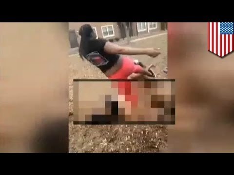 Mujeres son golpeadas y despojadas de sus ropas