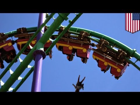 Fallo en una montaña rusa en el parque Six Flags America deja a sus ocupantes colgando