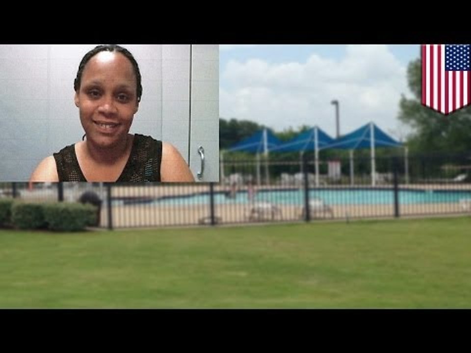 Madre ebria en la cárcel luego de que sus hijos cayeran de auto en movimiento