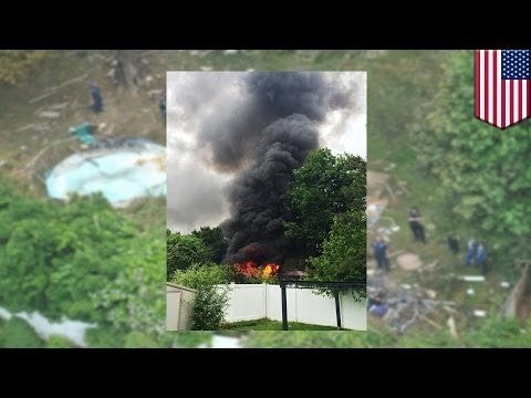 Avión se estrella en barrio residencial en Long Island, piloto sacrifica su vida para salvar a otros