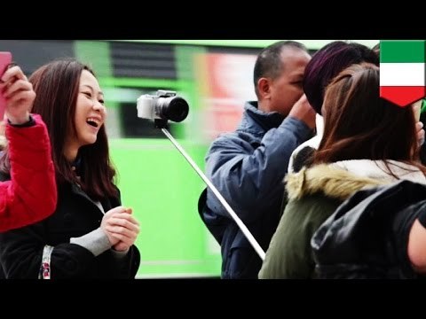 Selfie sticks banned: Museums, tourist attractions crack down on silly gadgets