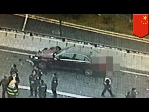 Chinese driver hits pedestrians: woman runs into crowd at airport, 9 dead 27 injured