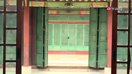 No main ridge on the roof of the Queen's hall 지붕 용마루가 없는 왕비의 처소