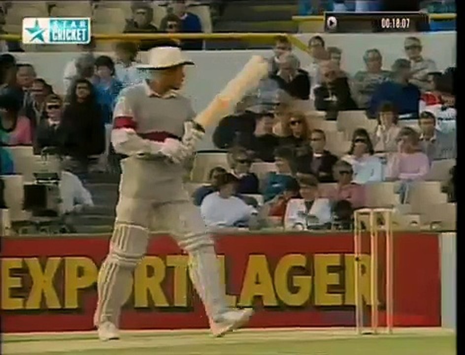 Javagal Srinath   Magic Ball to Keith Arthurton