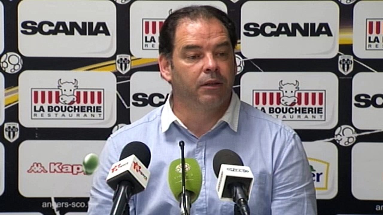 Conférence presse après match Angers SCO - Valenciennes FC