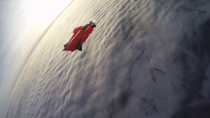 Une session de wingsuit hors norme en Russie filmée en HD!