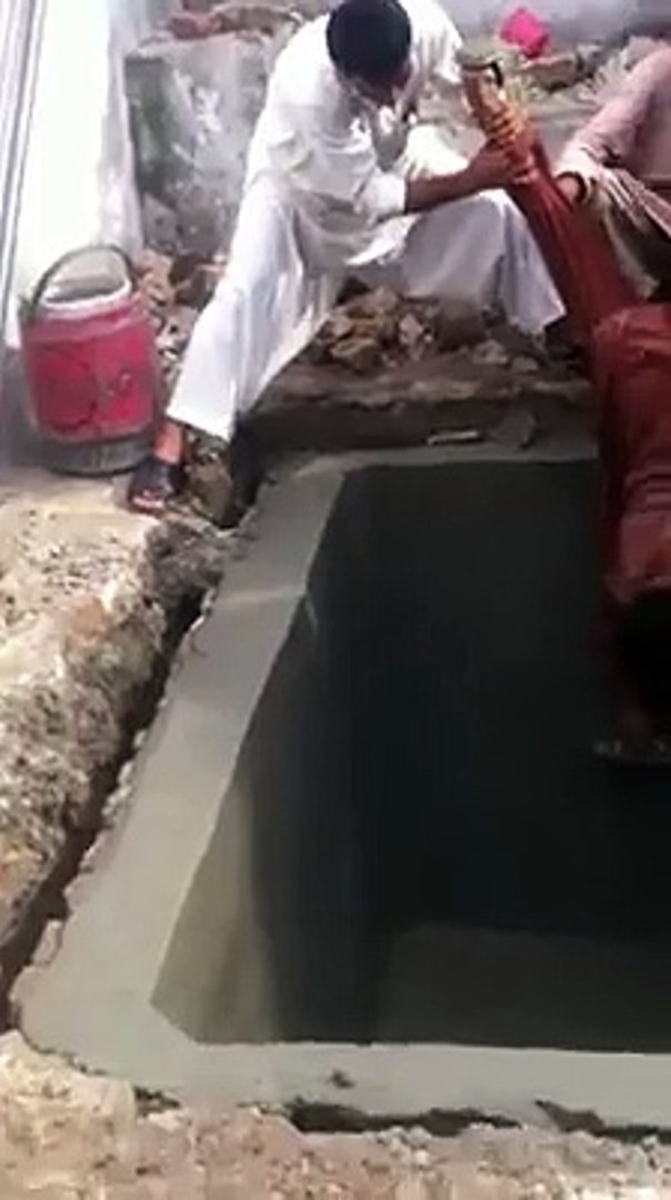 Pakistani worker