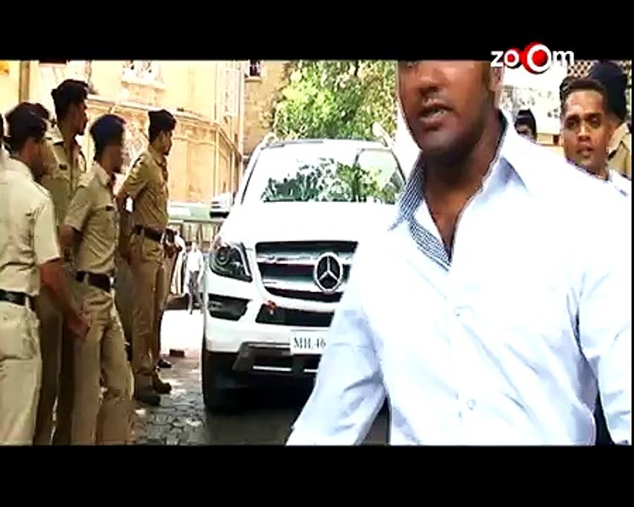 Salman Khan Lands In A New Controversy   Bollywood News