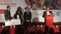 Los empleados de Banco Santander entregan 368.000 euros a diez ONG españolas