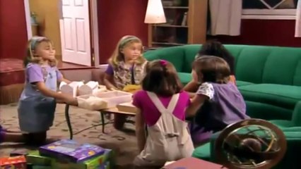 Mary Kate and Ashley Olson - Gimme Pizza Song (Slowed Down)