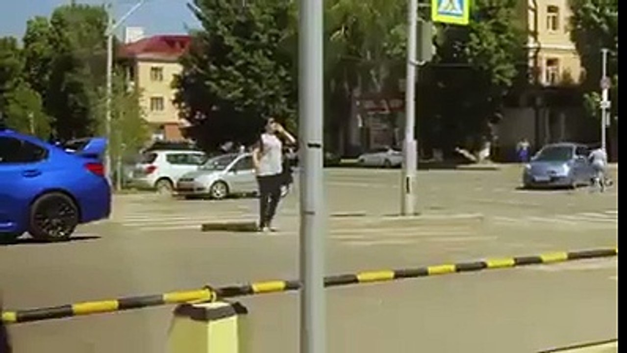 Car which change colors