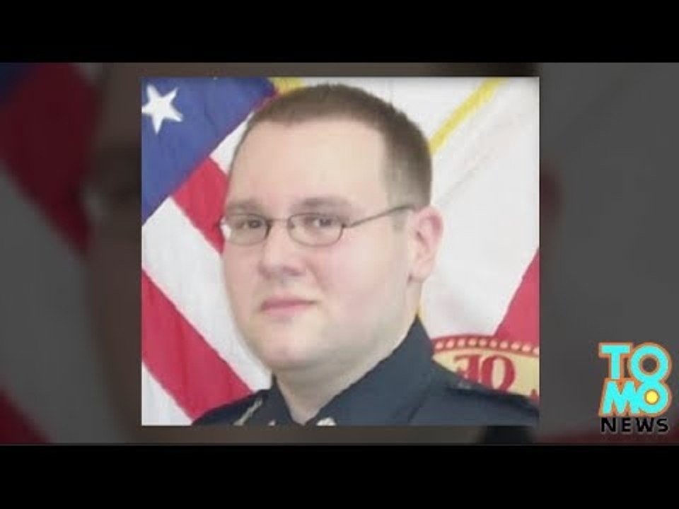 Un flic pervers se fait passer pour une ado pour attirer des garçons