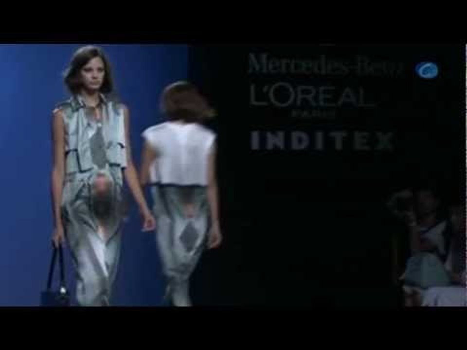 Moda / AS by Ana Sánchez defiende prendas urbanas y conceptuales