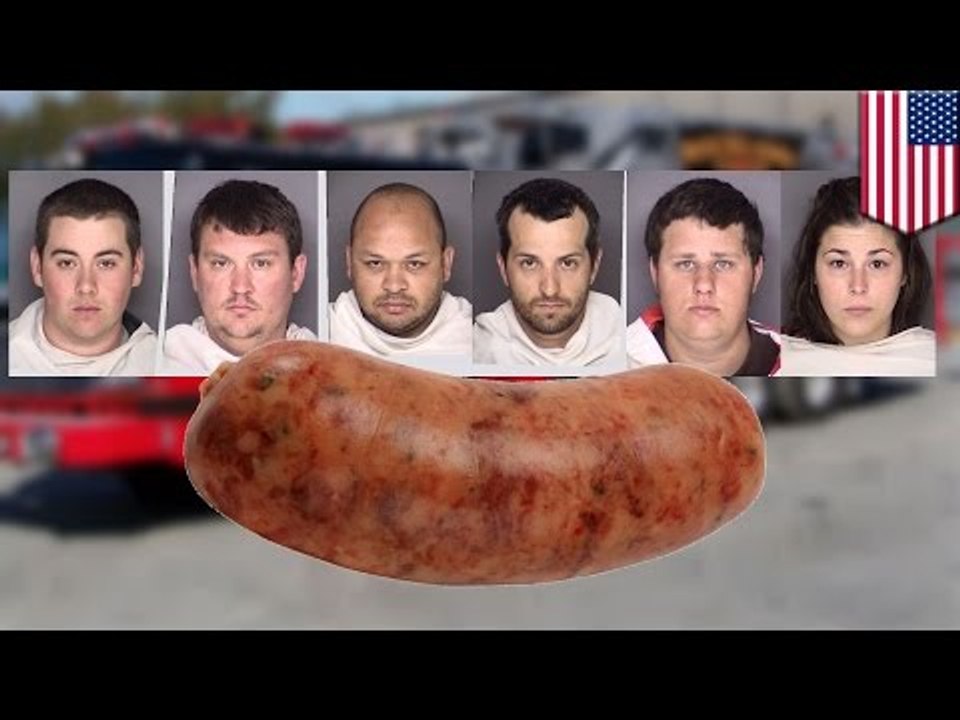 Strażacy przed sądem za atak...kiełbasą