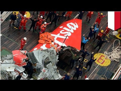 Tail section of AirAsia flight 8501 recovered without black boxes