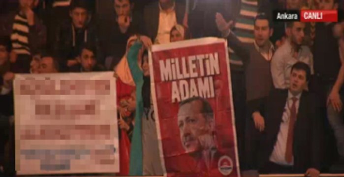 AK Parti Toplantısında CHP'ye Alkış Göndermesi