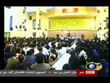 انتقاد رو در روی یک دانشجو از خامنه ای محمود وحید نیا ریاضی دان جوان و دانشجوی شجاع شریف بت خامنه ای را در بیت شکست گزارش BBC