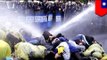 Taiwan riot police, ginamitan ng water cannons ang mga anti-nuclear protesters!