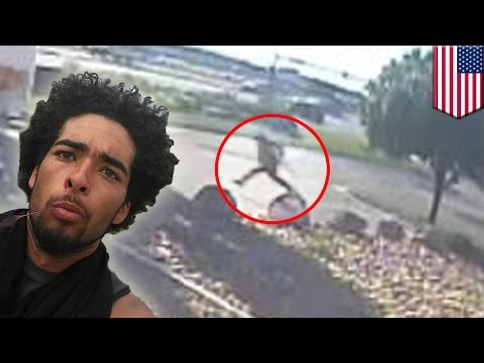 Cosplay shooting update: Surveillance footage show moments before cops shoot Darrien Hunt