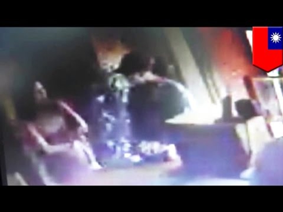 How to ace a job interview: Don’t steal shoes! Woman says she has no job and no shoes