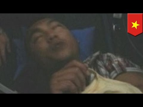 Man tries to open emergency exit mid-flight on Vietnam Airlines plane to Australia