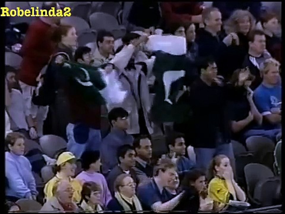 Wasim Akram owns Ponting _ Gilchrist 2 wickets in 3 balls FIRST OVER OF MATCH! - YouTube