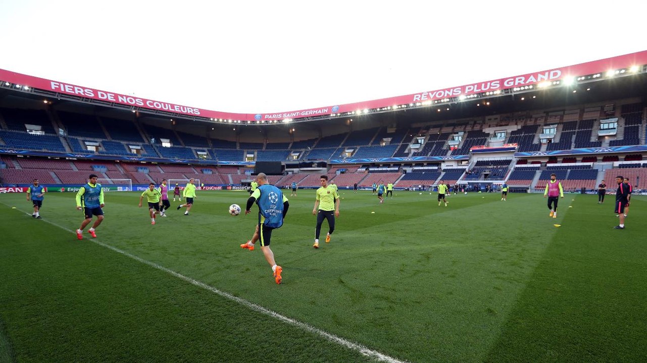Pre match PSG-FCB: Training session in Paris