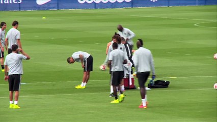 Quarts - David Luiz dans le groupe contre le Barça