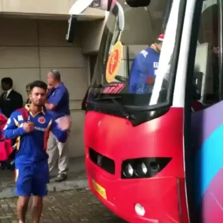RCB Moving in Bus for IPL Match