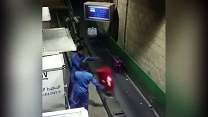 Este video demuestra cómo maltratan tu equipaje en los aeropuertos