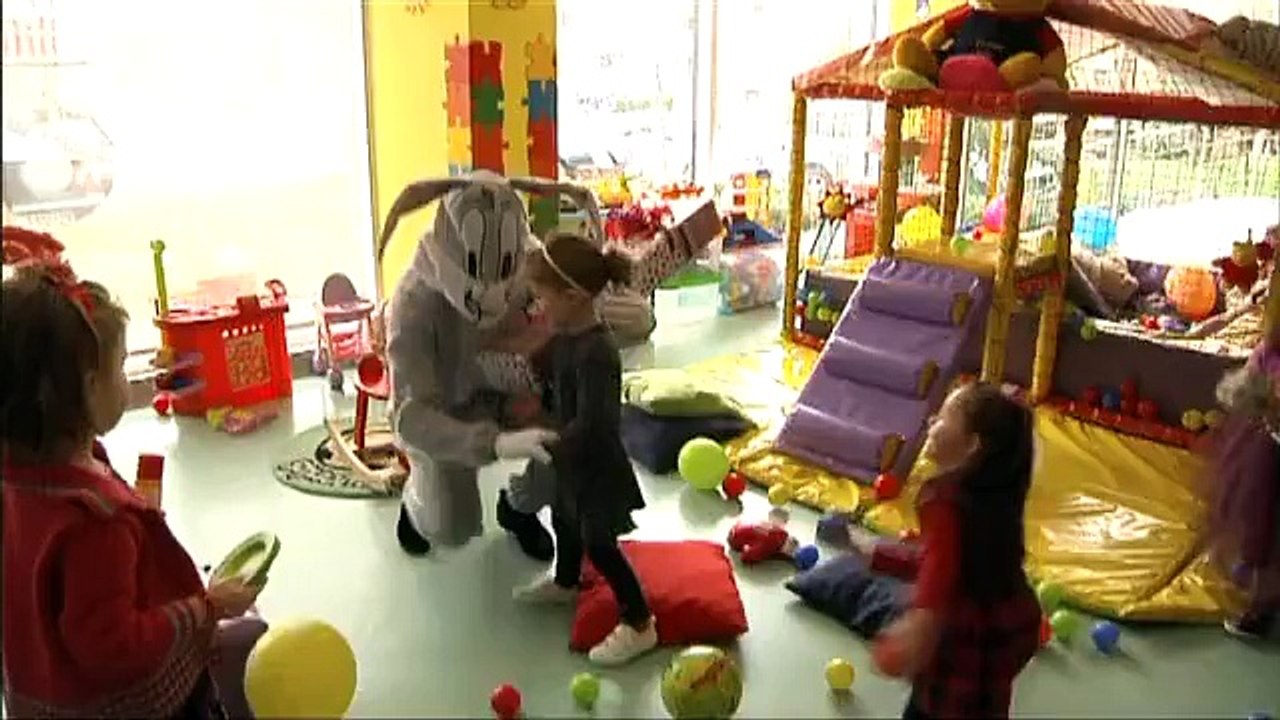 468677