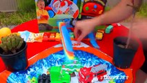 2 Kinder Surprise Maxi Eggs Unboxing Christmas Toys Kinder Santa Disney Pixar Cars McQueen McMissile