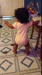 Shake It Off Taylor Swift (Baby Danceing)