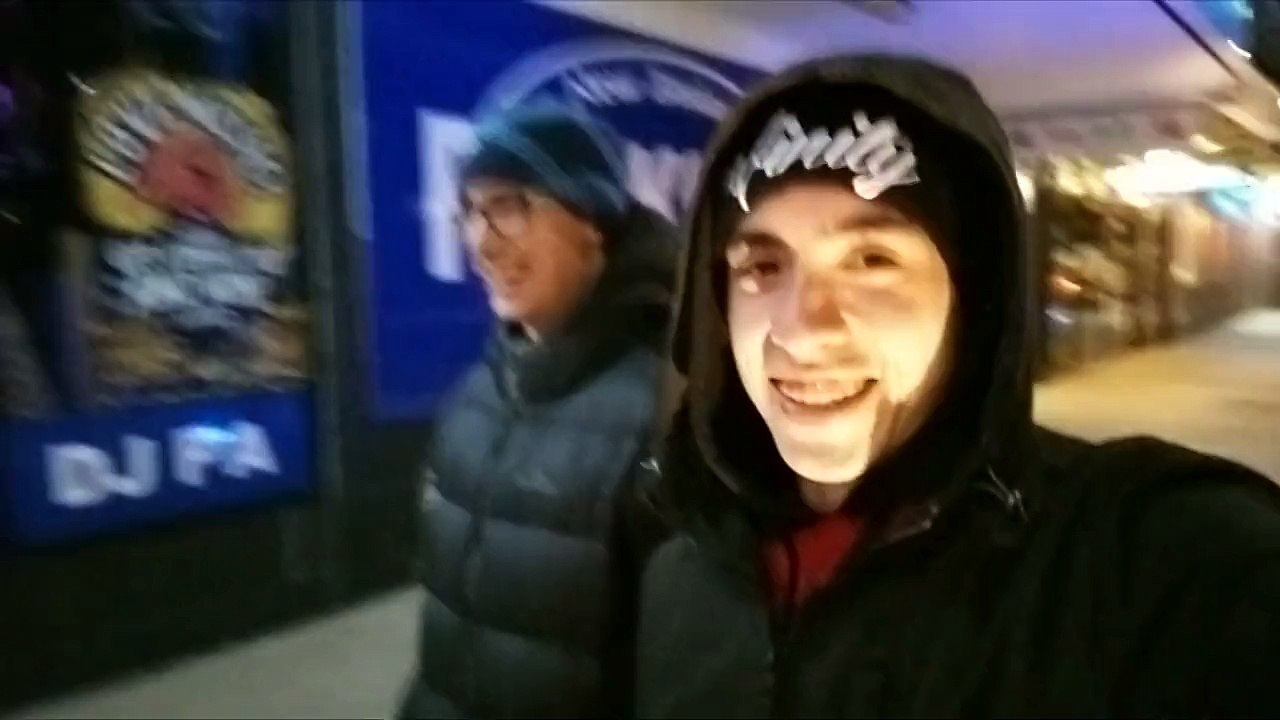 Stranded! - Vlog w/ Sam