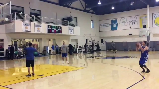 Stephen Curry Made 77 Straight Threes in Warriors Practice April 14, 2015 NBA Season 201415