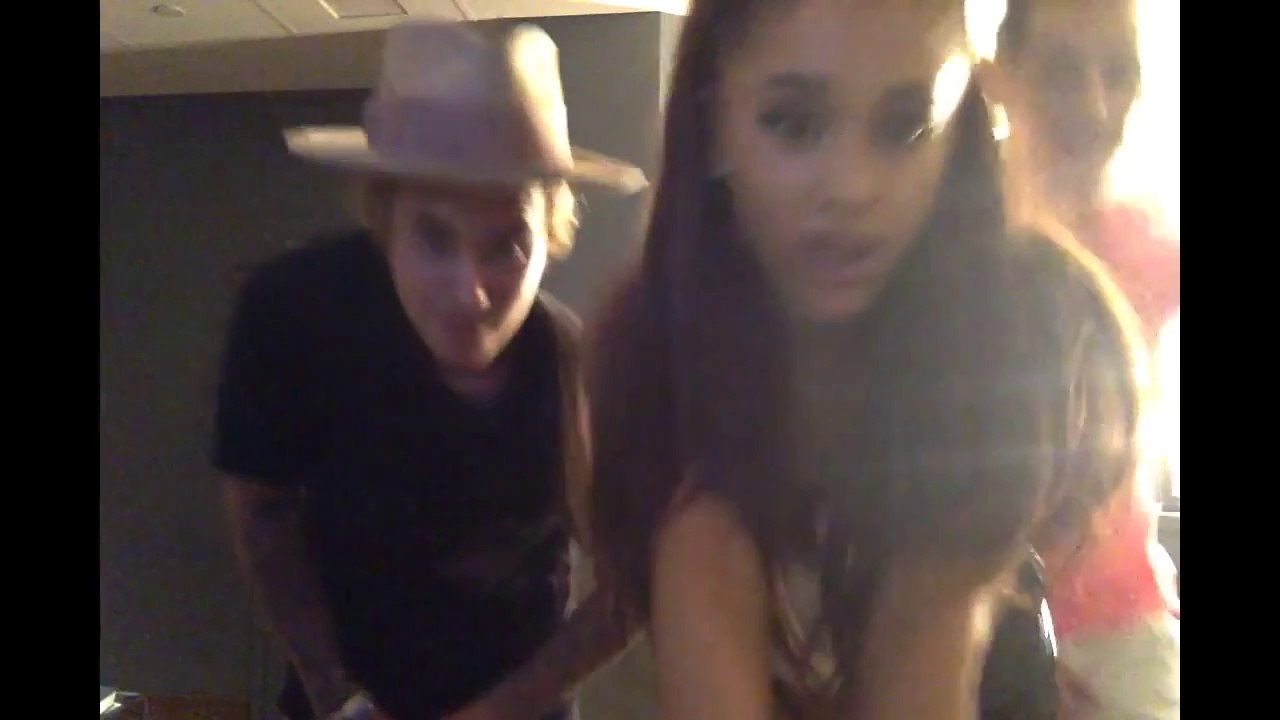 Justin Bieber et ses amis trop Swagg font un Lip Sync sur 'I Really Like You'