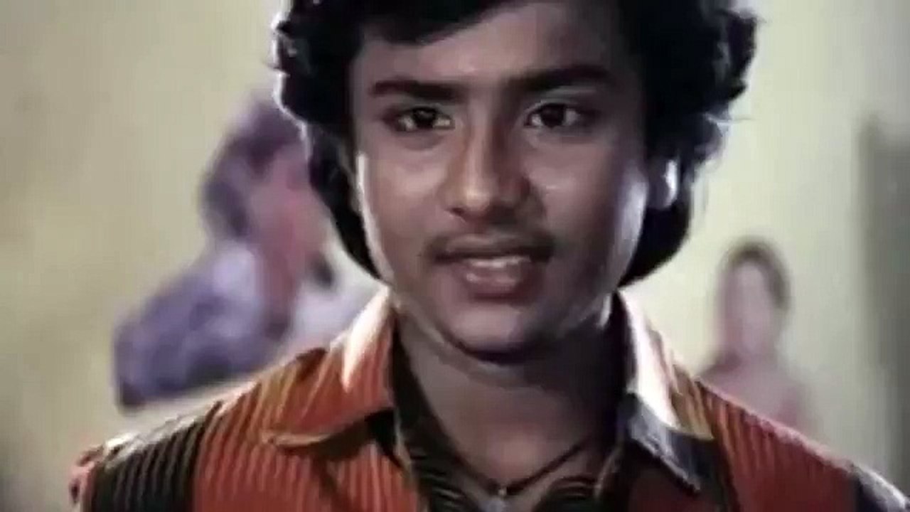 Mallu Anty Masala B grade Movie Scene - Mallu Servent Seducing Boy