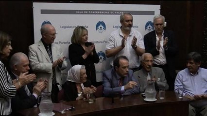 Querella por crímenes franquistas pasa por su mejor momento