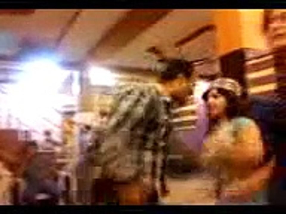 hassan saleem ki shadi ka mujra vip style 2 - YouTube.FLV