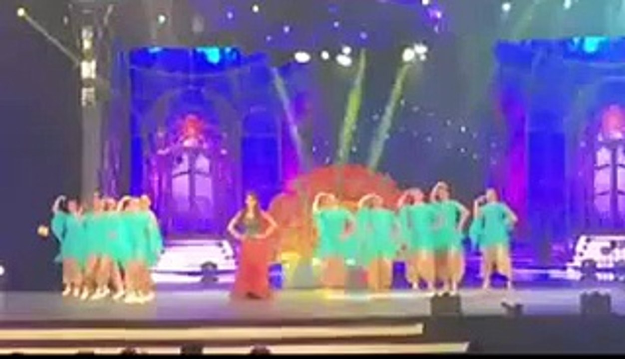 Saba Qamar’s Dance Performance Video 3rd HUM TV Awards