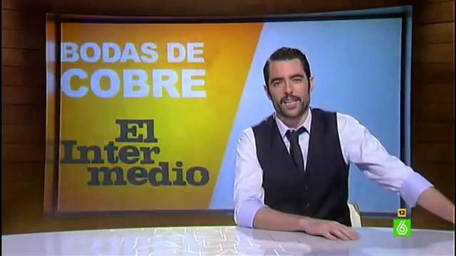 Dani Mateo repasa la sección 'Bodas de Bronce' de 'El Intermedio'