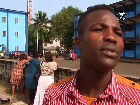 Школьники Сьерра-Леоне снова садятся за парты