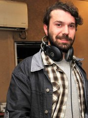 Halil Sezai ve Arkadaşları Gürültü Yapınca Otelden Kovuldu