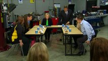 USA: Hillary Clinton en Iowa, près des 