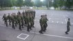 Des soldats russes chantent "Barbie Girl"
