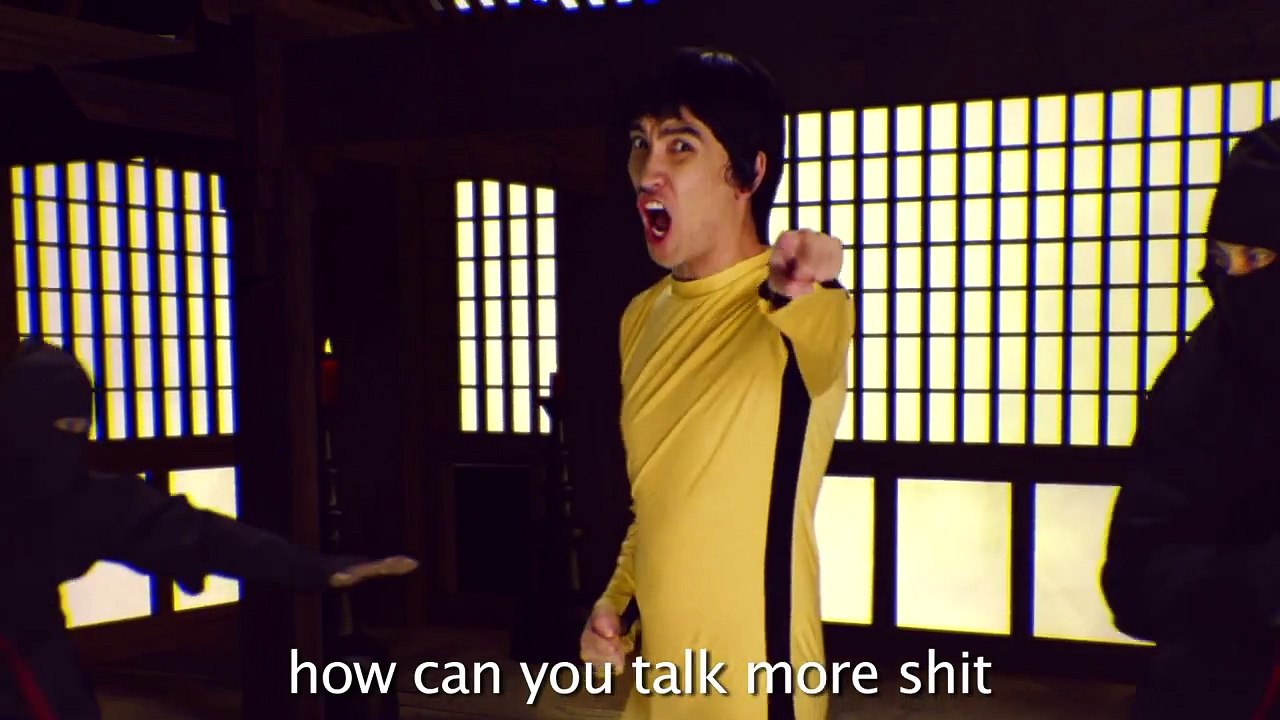 Bruce Lee vs Clint Eastwood. Epic Rap Battles of History Season 2._HD