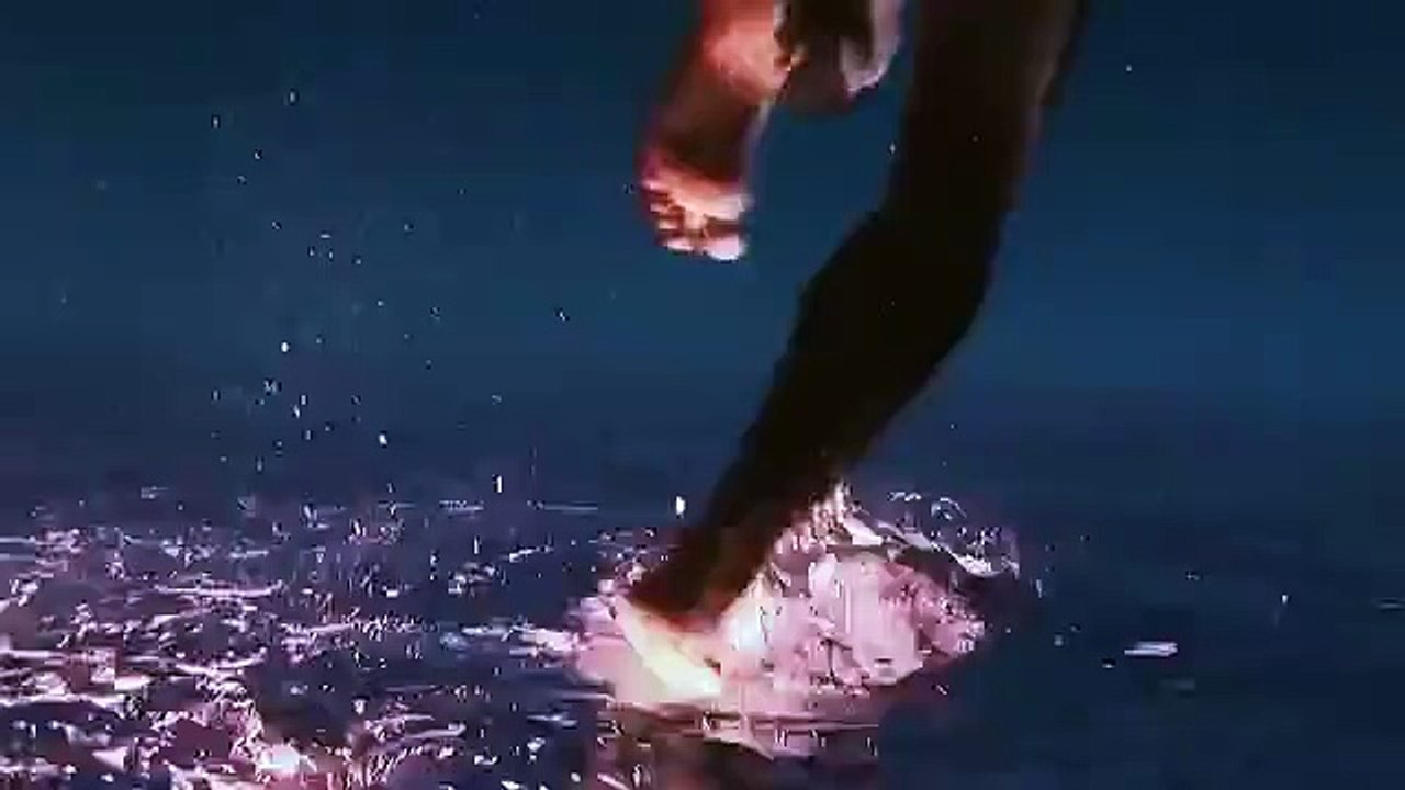 Il court à la surface de l'eau