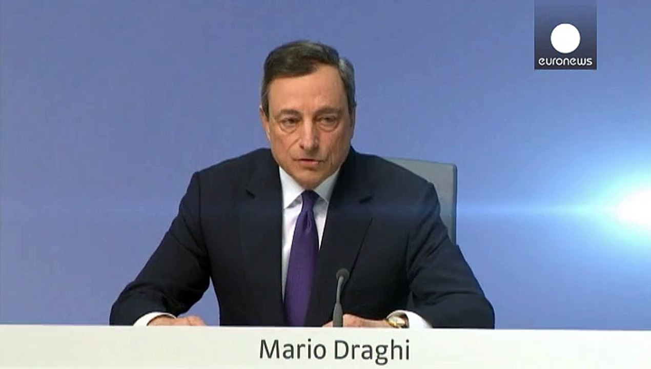 Konfetti-Attacke auf Draghi: EZB-Pressekonferenz unterbrochen