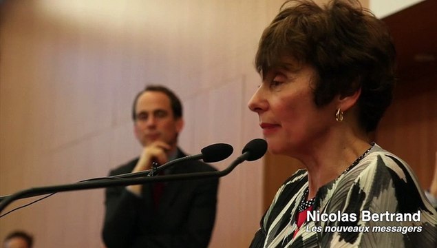 Comment transformer une remise de Légion d’honneur en cérémonie pour les sans-papiers